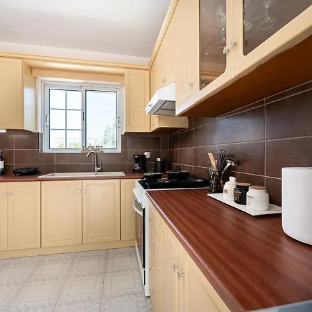 בית נופש Calma Country Living Linopotis